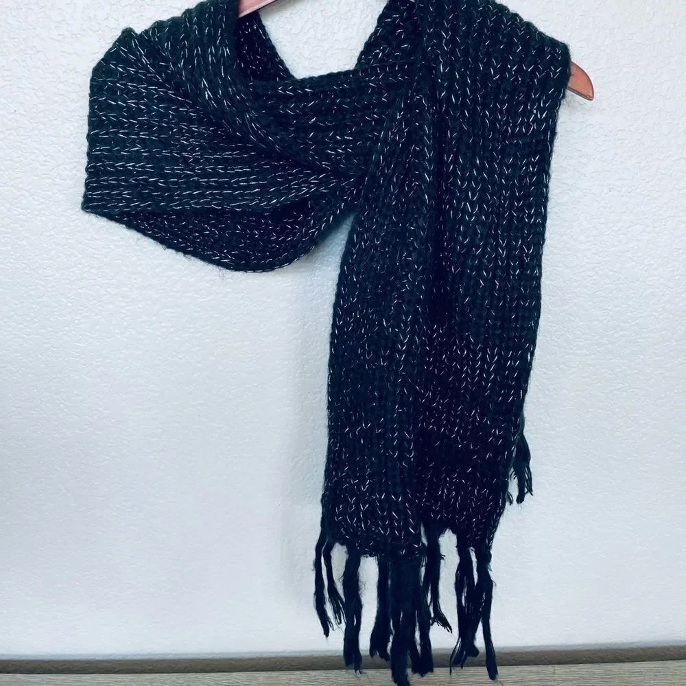 Black Silver Thick Knit Winter Scarf Accessory